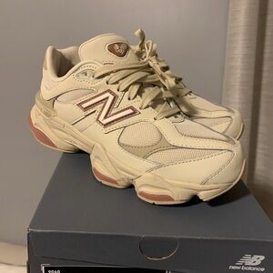 New Balance 9060 Women's Shoes in Cream and Brown
